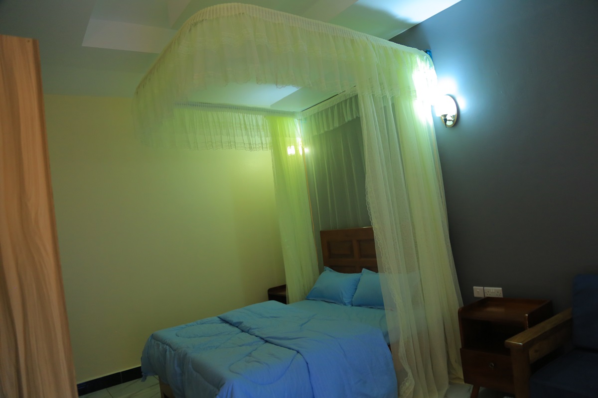 Contact Akengyeya Country Hotel