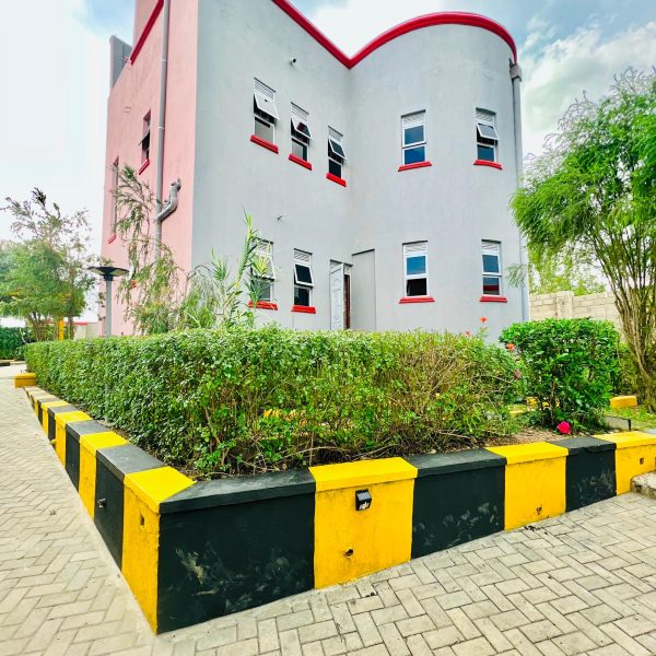 5efefe4a-45a9-4cdd-bab5-06aa7d3c4405